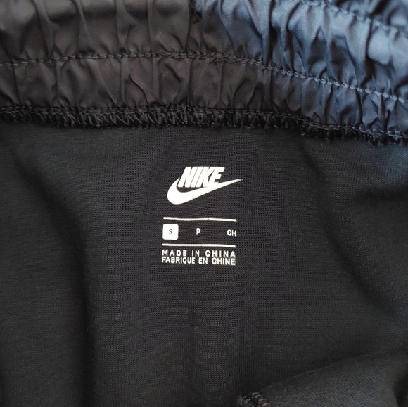 Nike‎ Tech Fleece Midi Skirt Size  Small - Picture 7 of 11